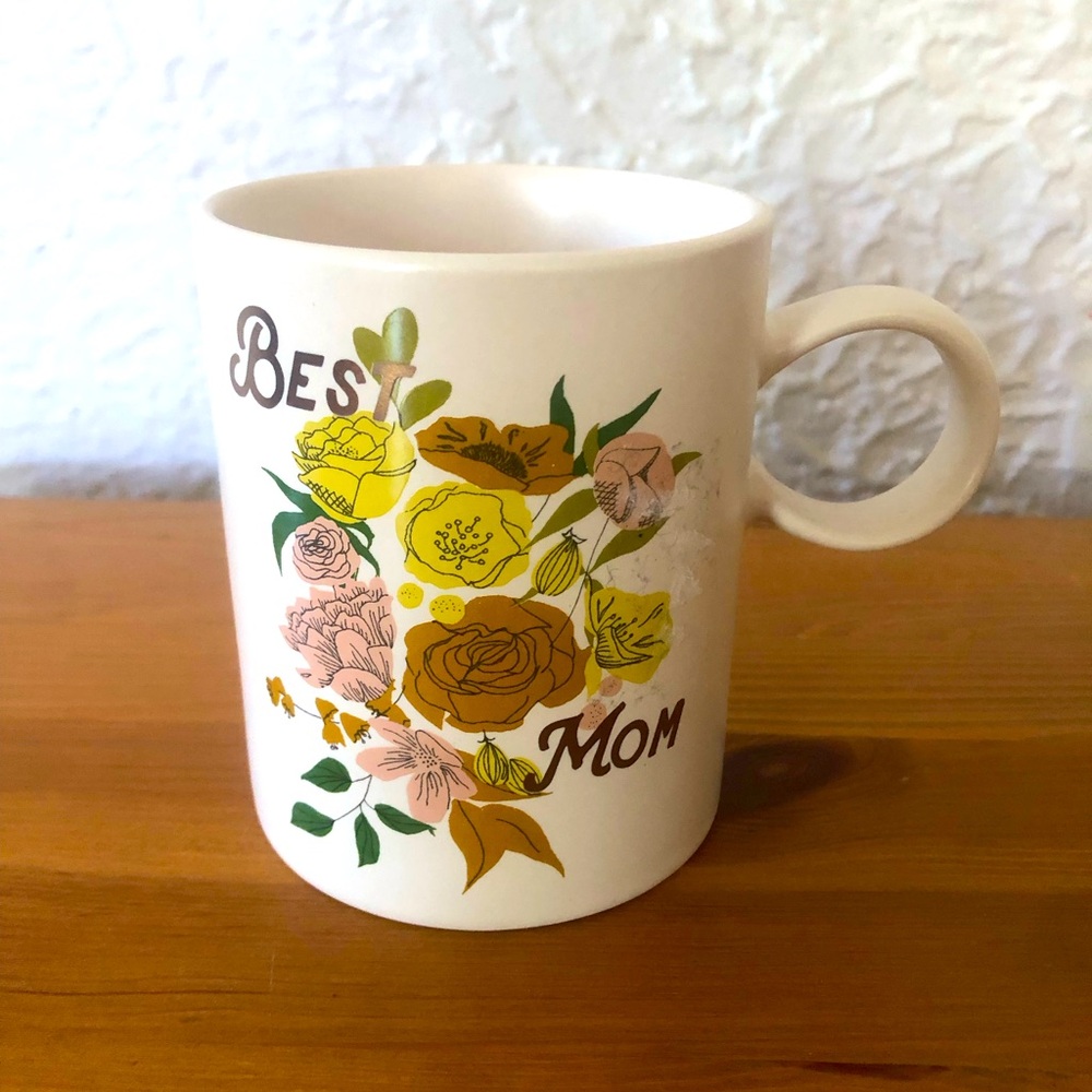 Perfect condition “Best Mom” Mug by Dylan M x Fringe